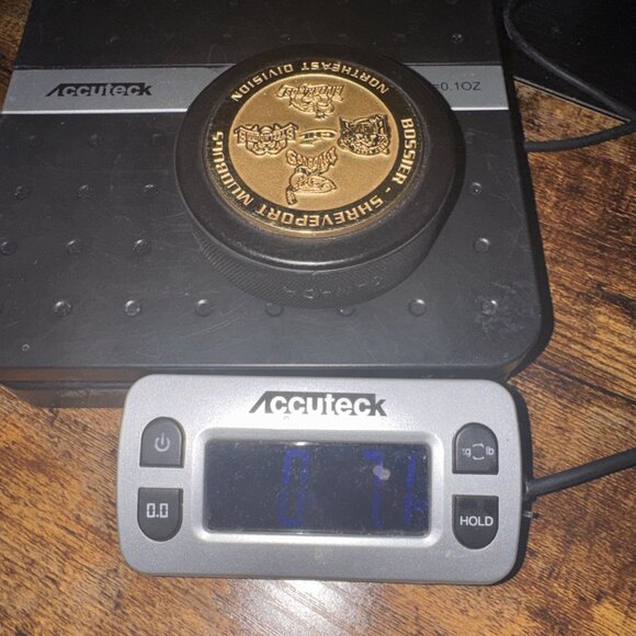 Vintage CHL Hockey Puck  Bossier Shreveport Mudbugs Riverkings Brahmas Official - Picture 9 of 14